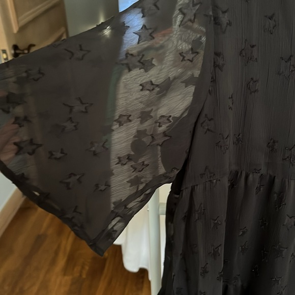 Women’s black star dress - Picture 3 of 4